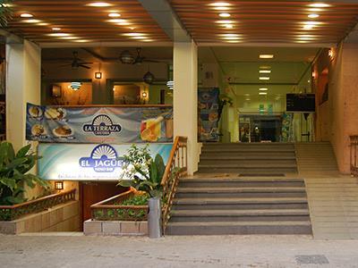image-housing-carousel