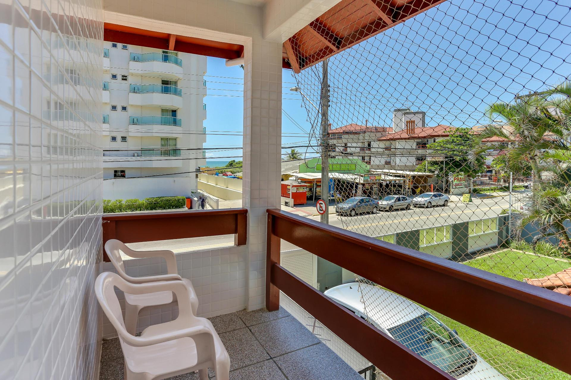 image-housing-carousel
