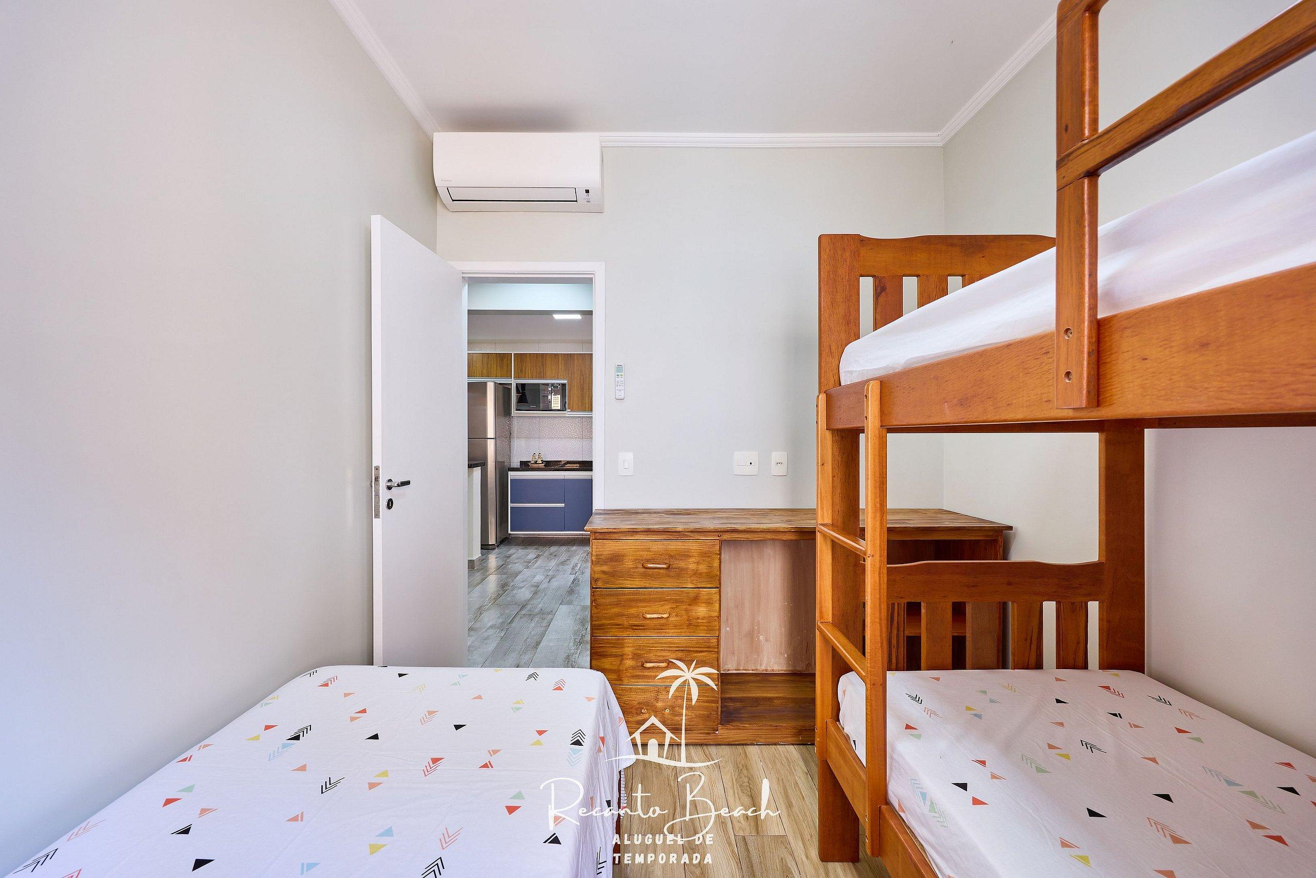 image-housing-carousel