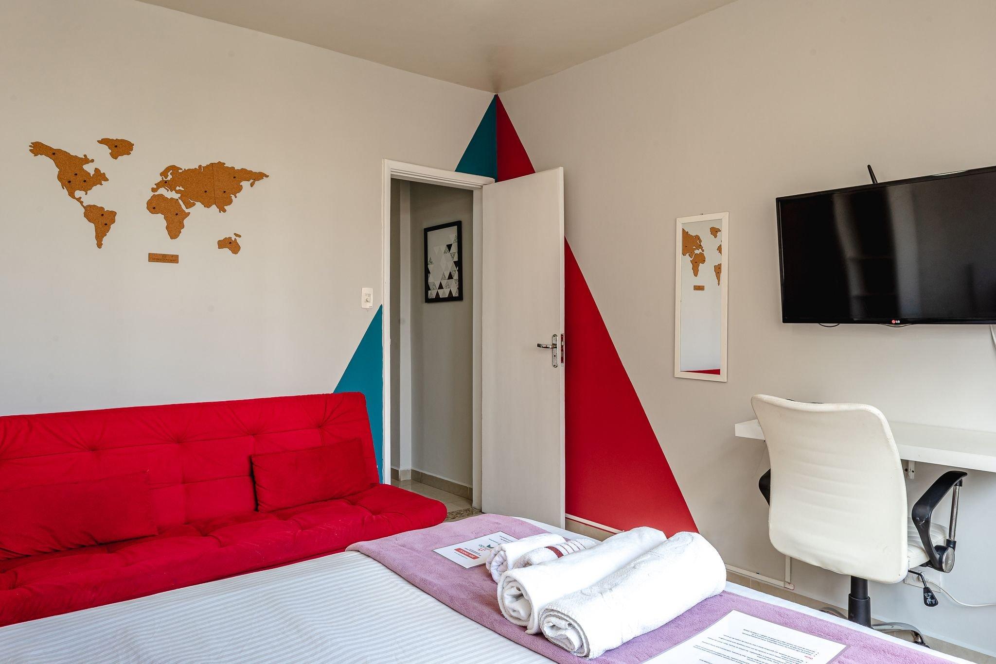 image-housing-carousel