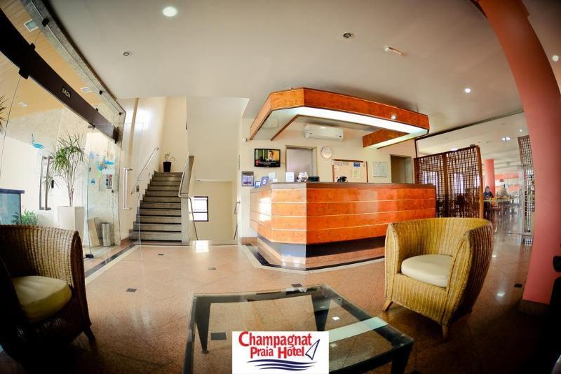 image-housing-carousel