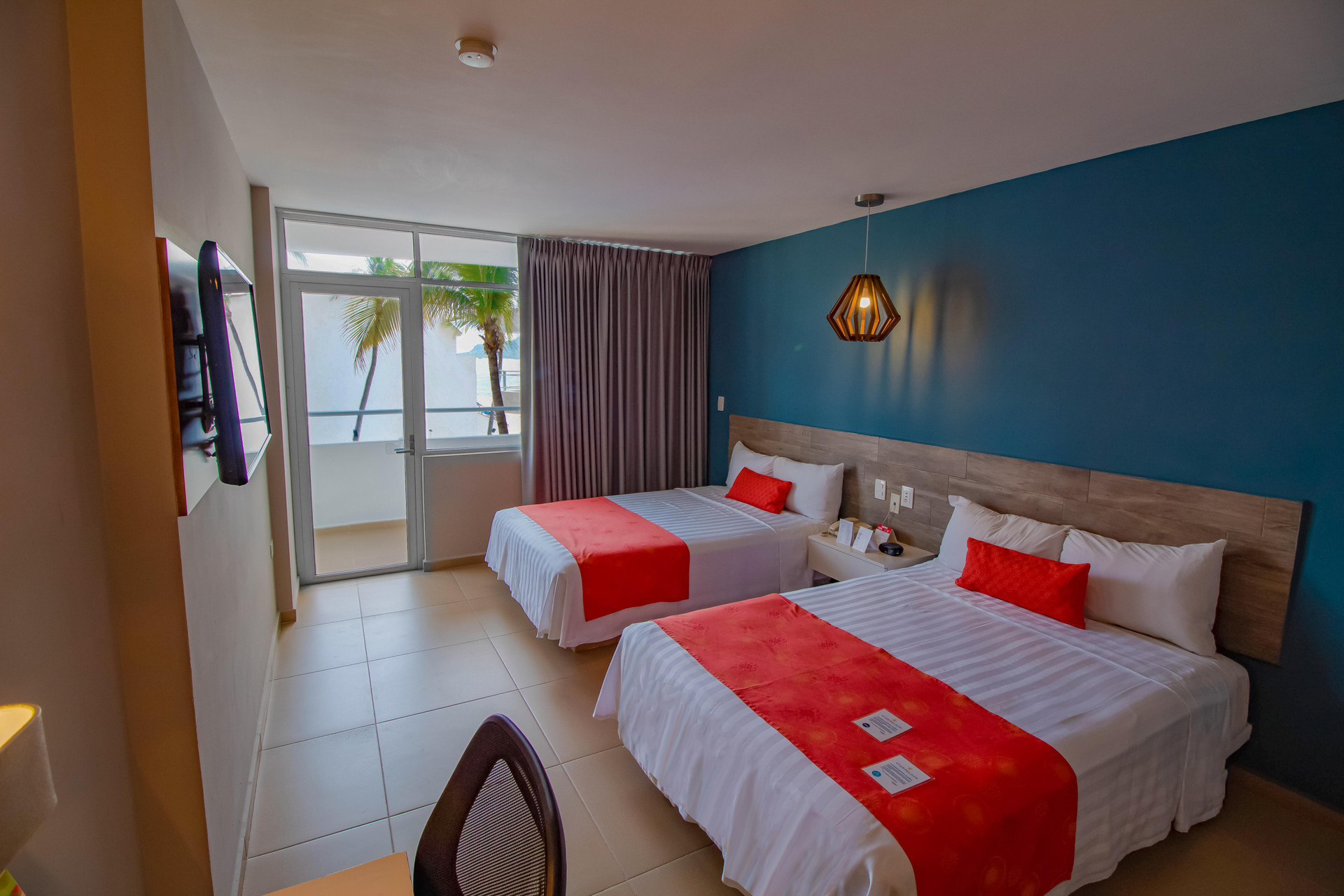 Habitación Estándar con Vista a la Piscina