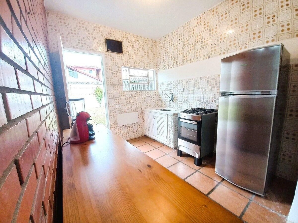 image-housing-carousel