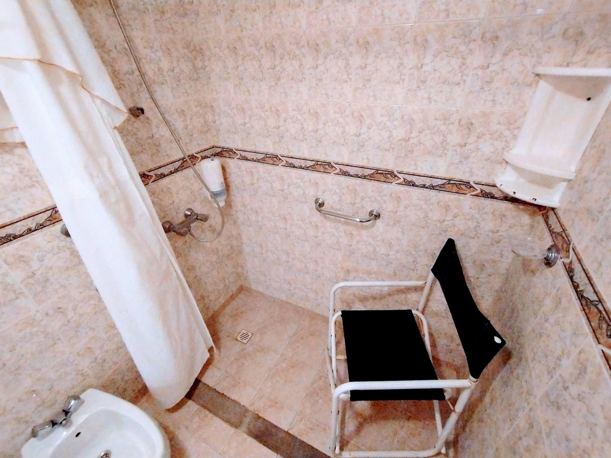 image-housing-carousel