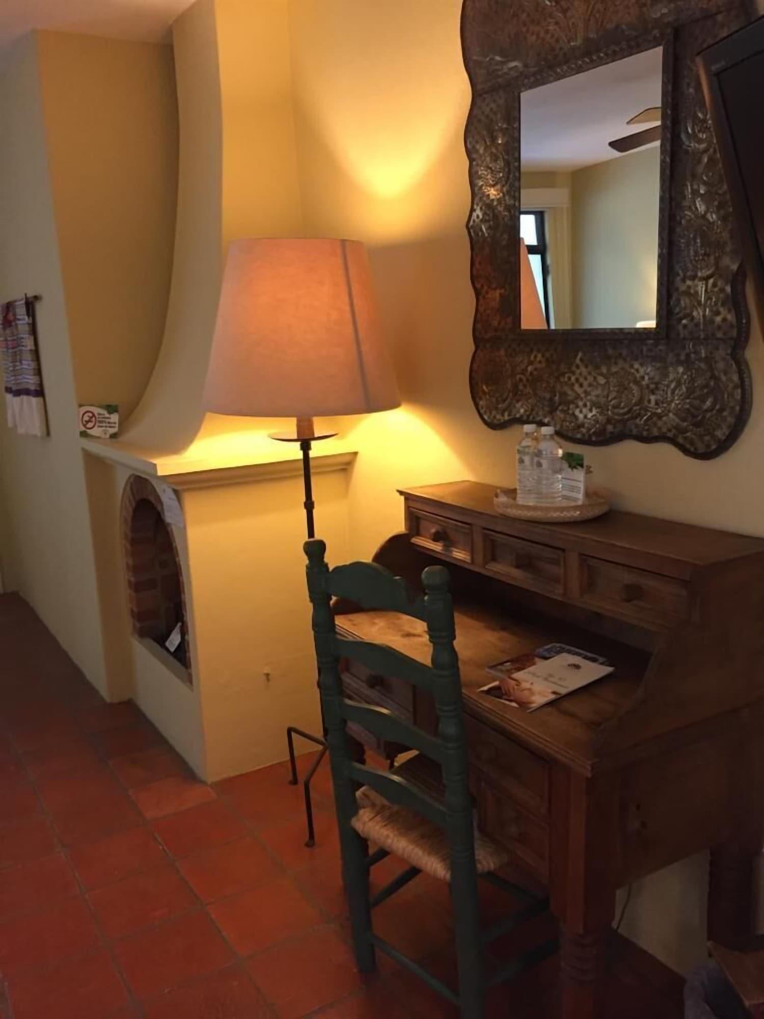 image-housing-carousel