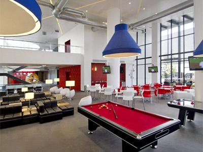 image-housing-carousel