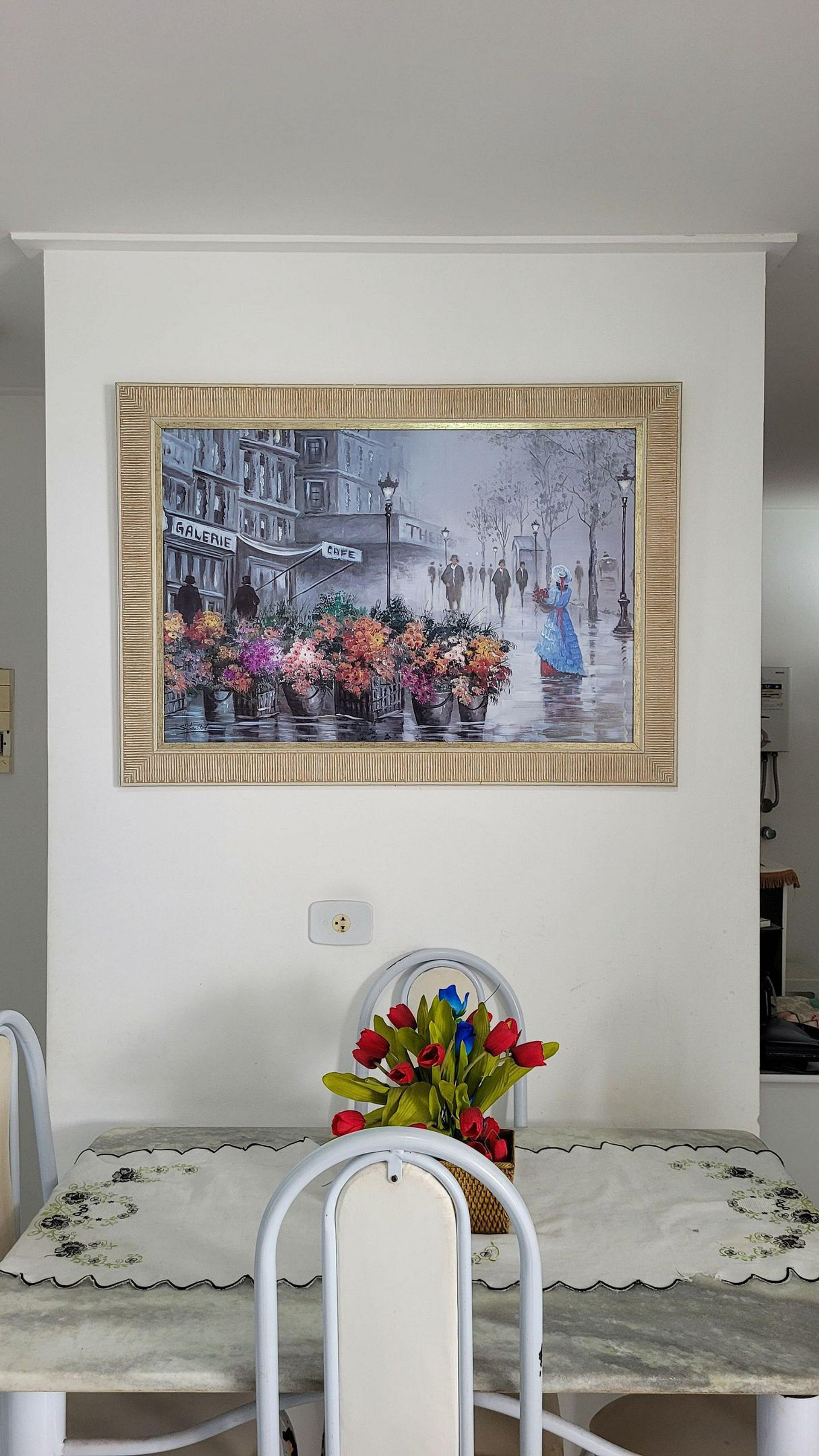 image-housing-carousel