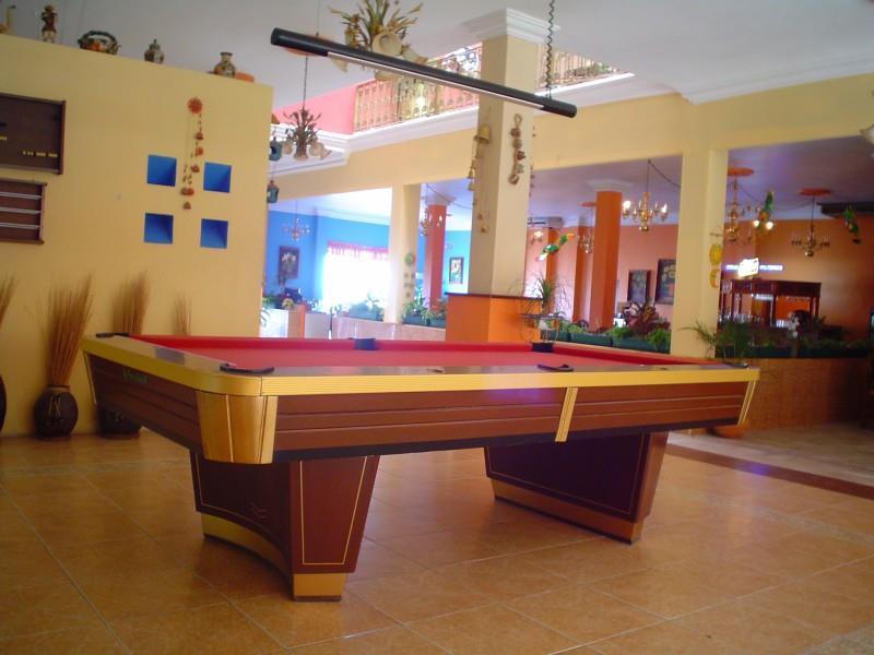 image-housing-carousel