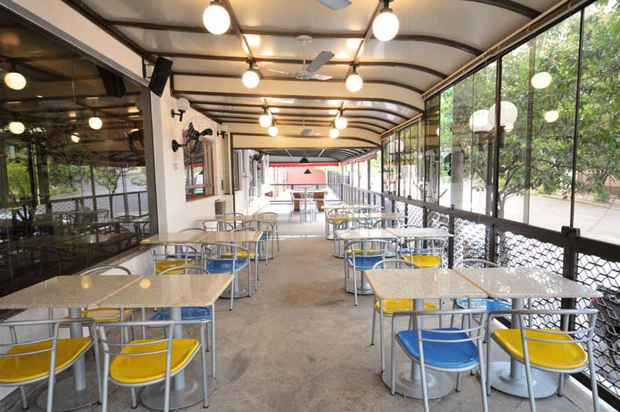 image-housing-carousel