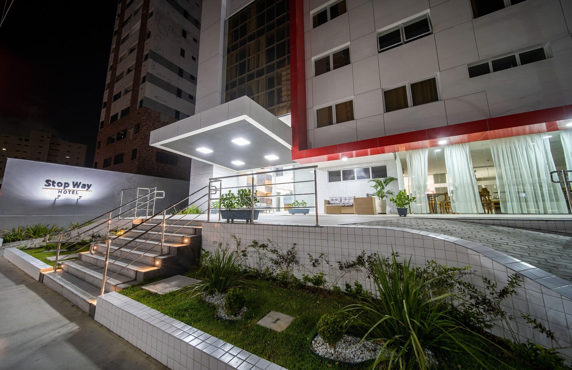 image-housing-carousel
