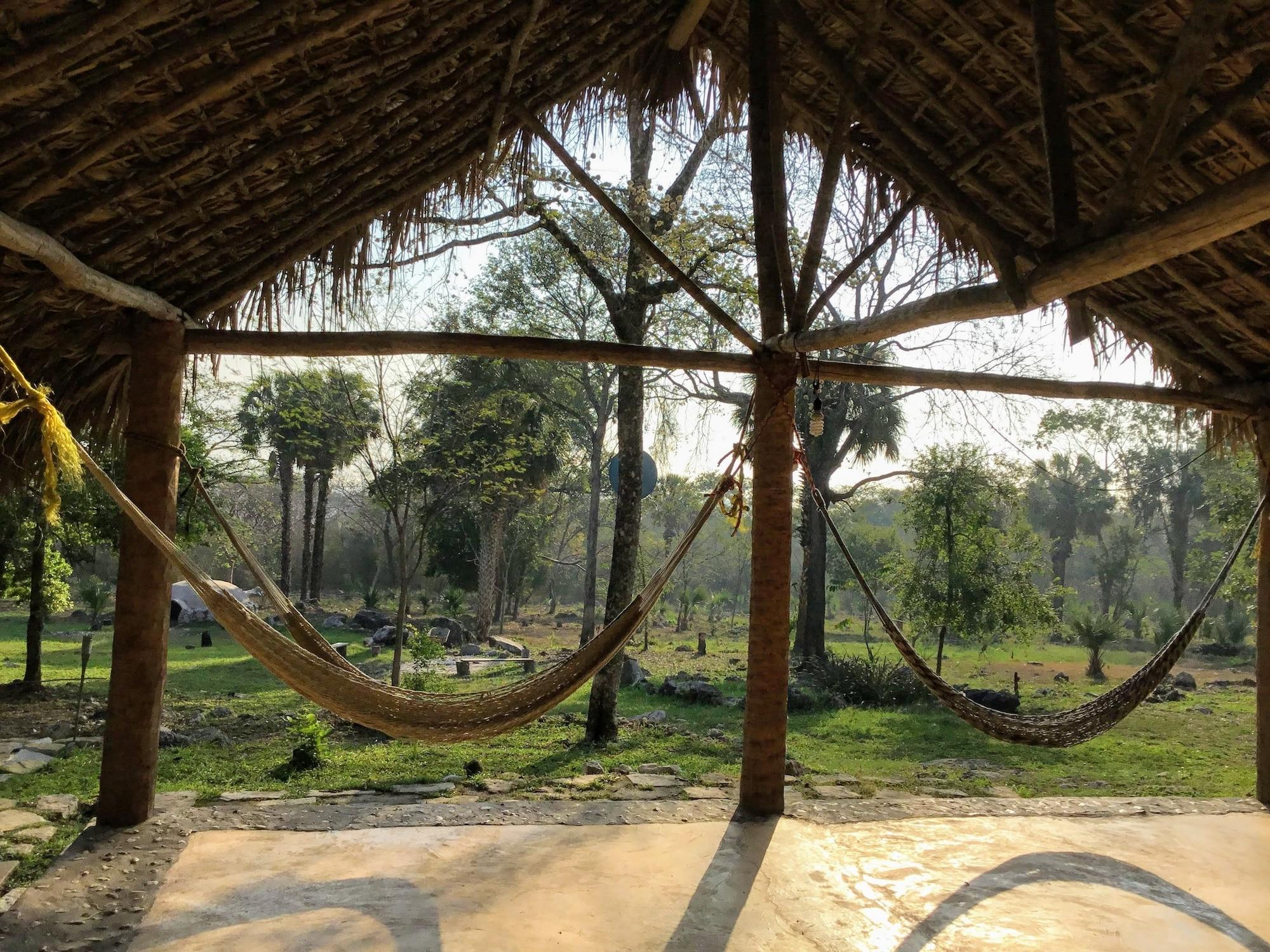 image-housing-carousel