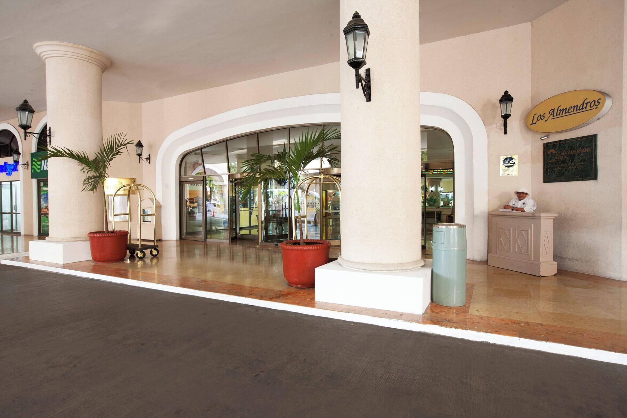 image-housing-carousel