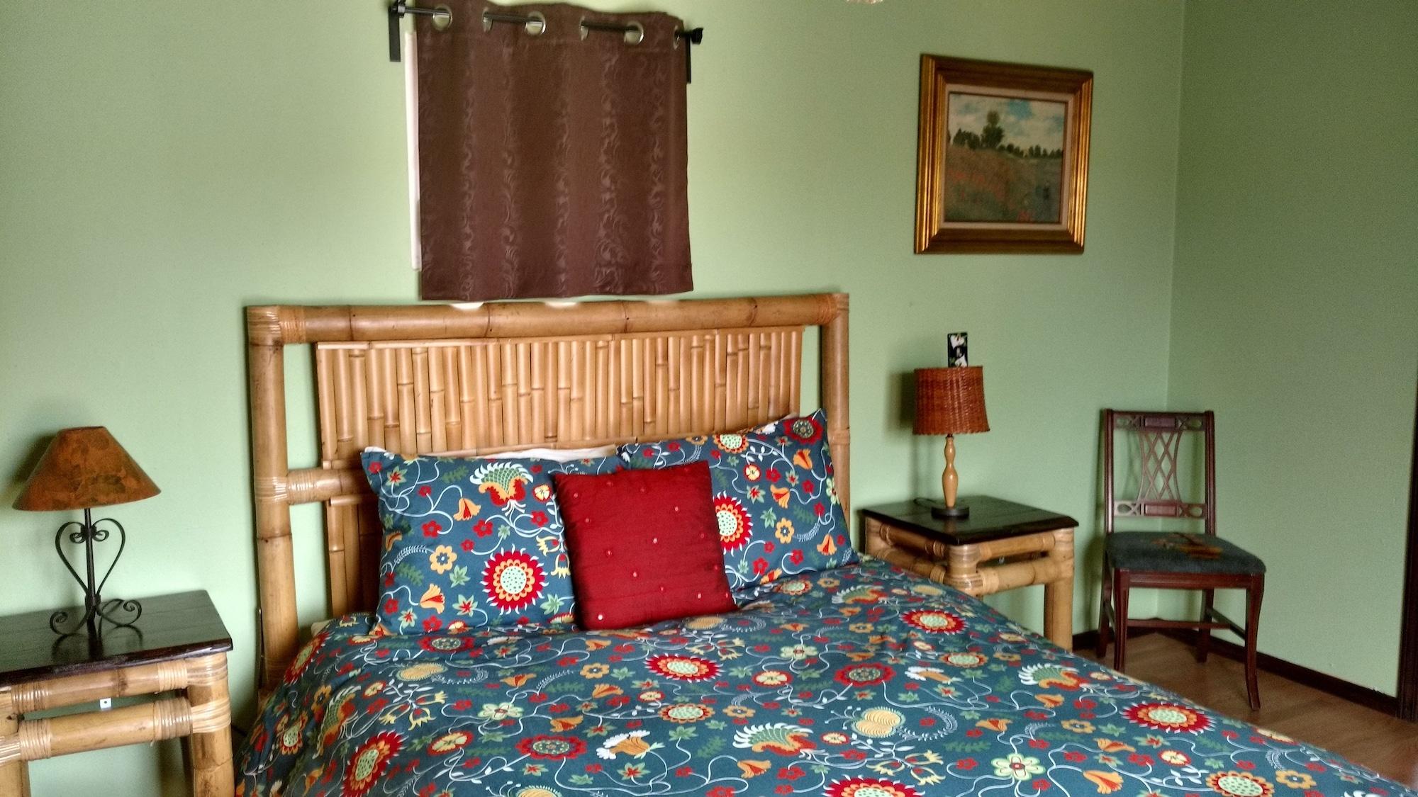 image-housing-carousel