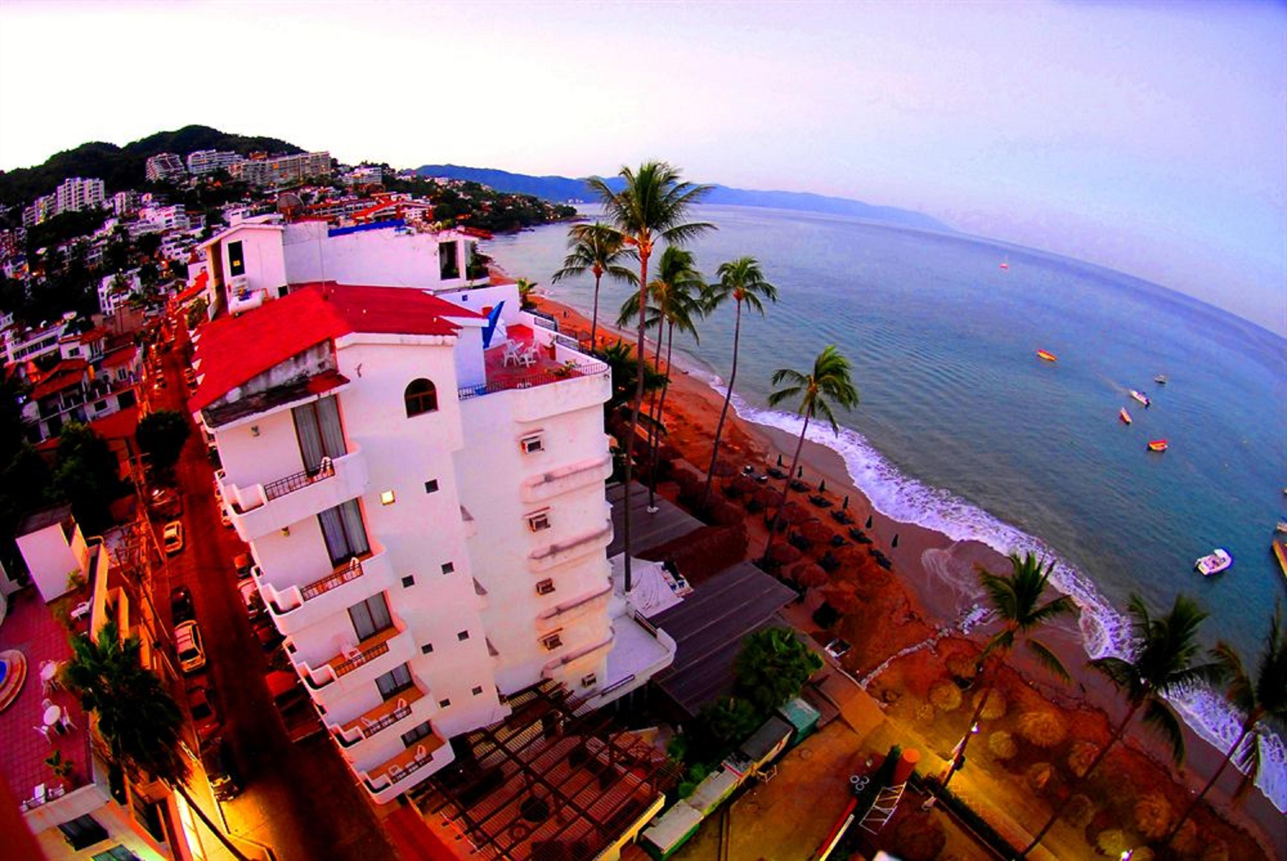 Emperador Vallarta Beachfront Hotel and Suites