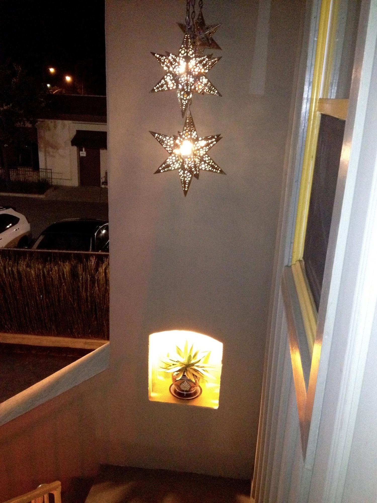 image-housing-carousel