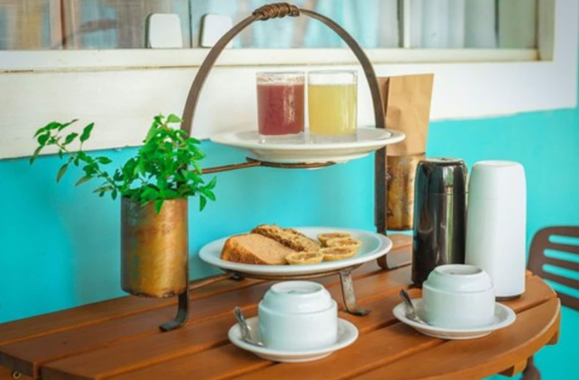 image-housing-carousel