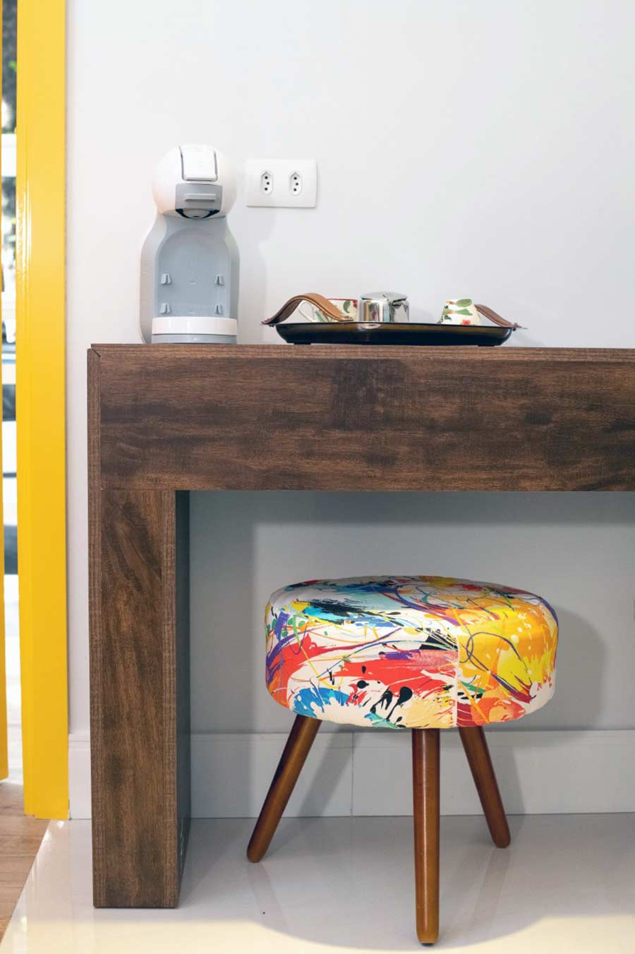 image-housing-carousel