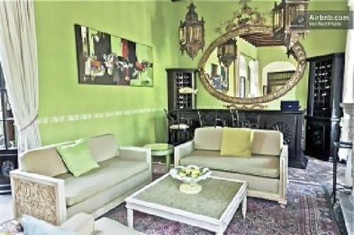 image-housing-carousel