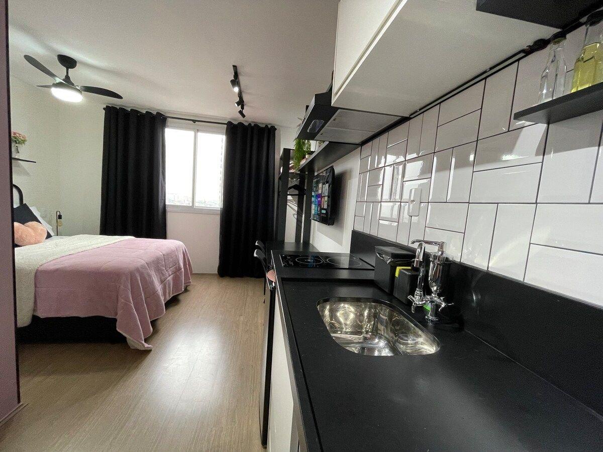 image-housing-carousel