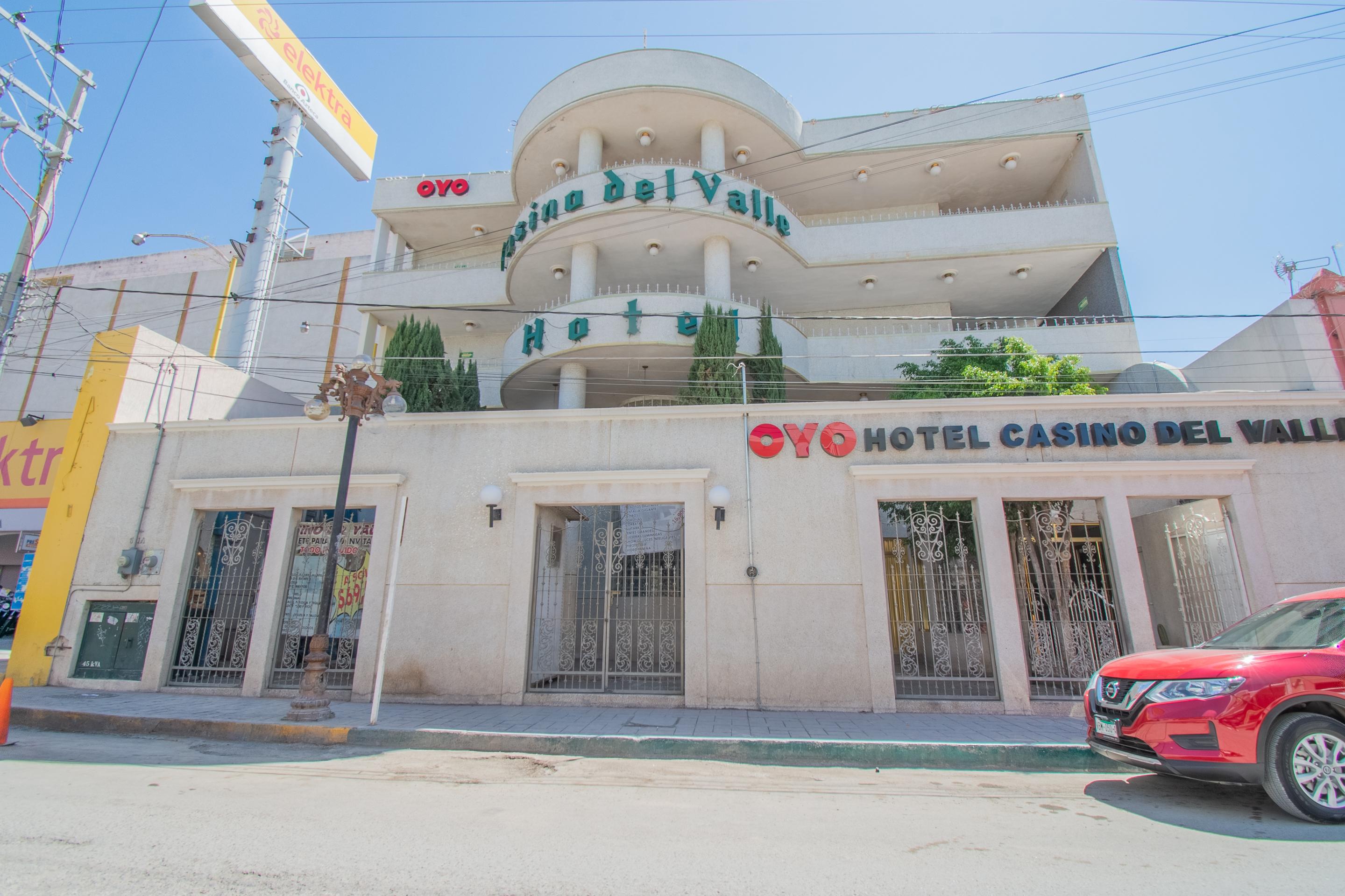 image-housing-carousel