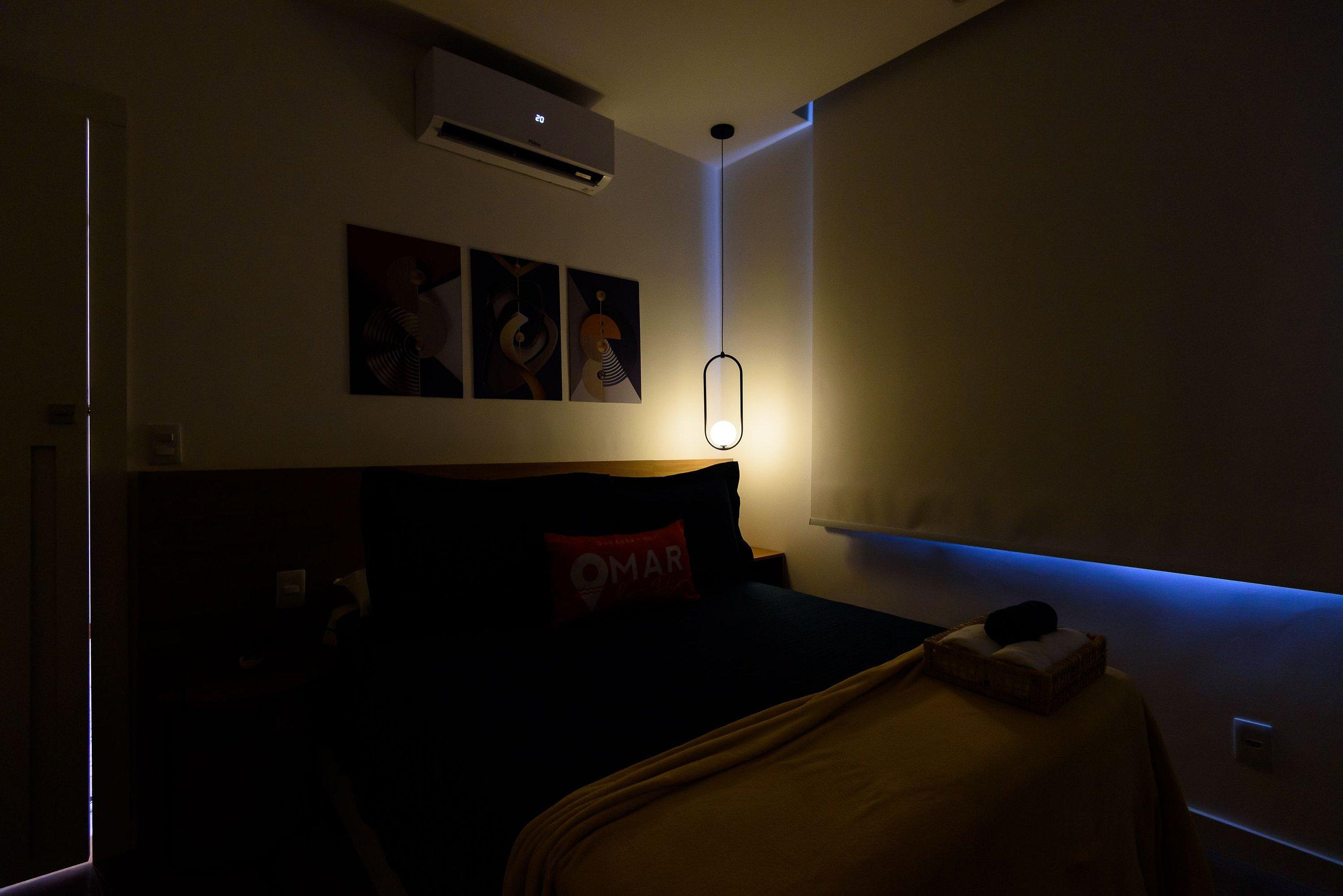 image-housing-carousel