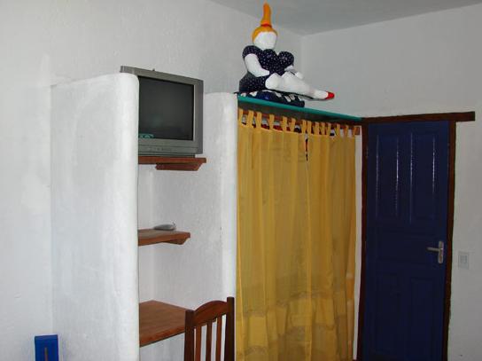 image-housing-carousel