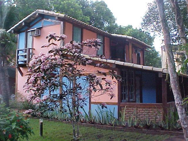 image-housing-carousel