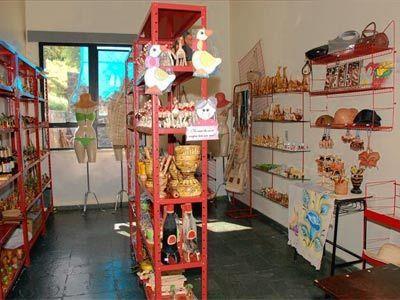image-housing-carousel