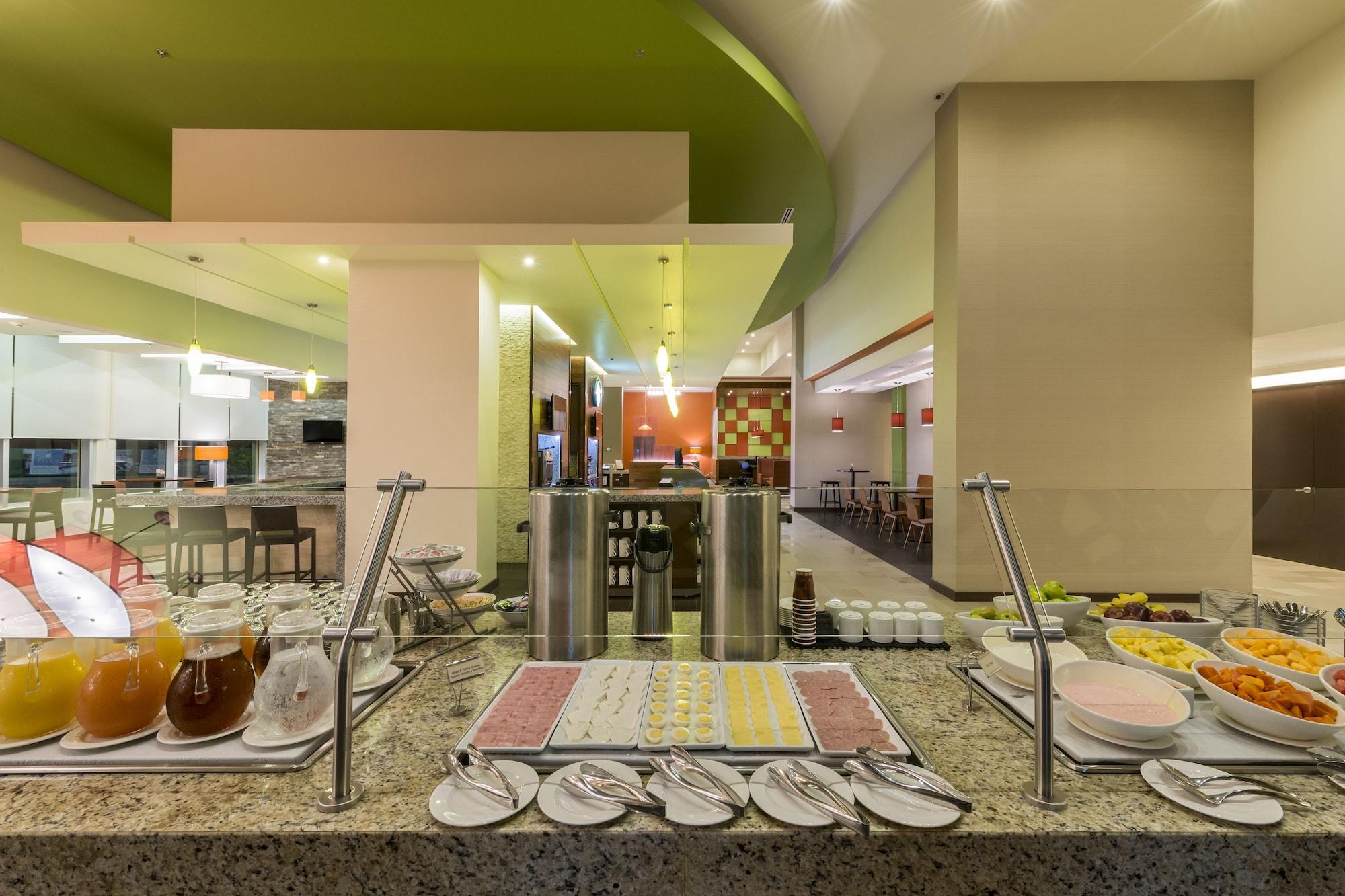 image-housing-carousel