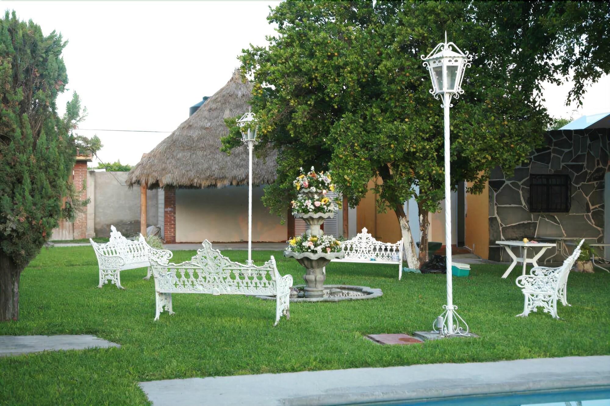 image-housing-carousel