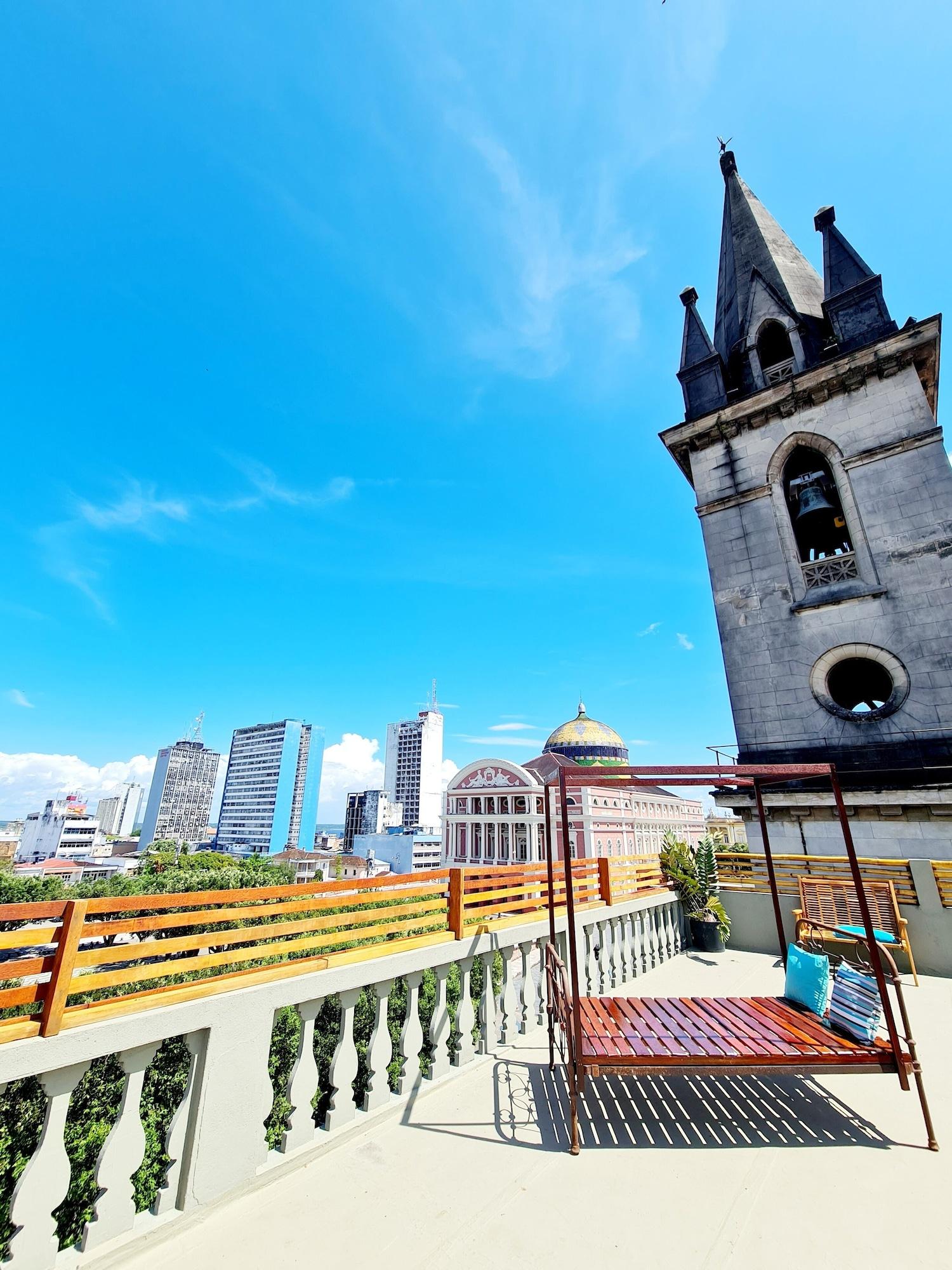 image-housing-carousel