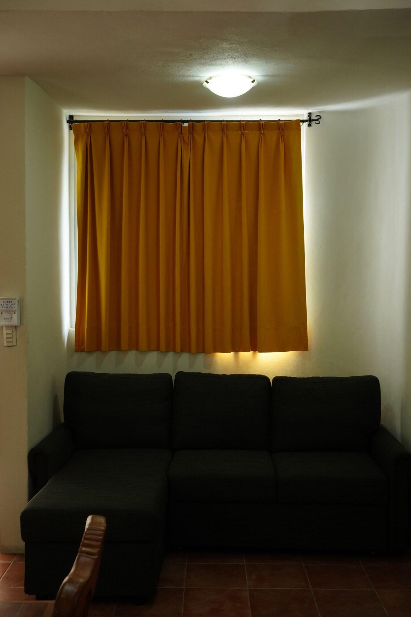 image-housing-carousel