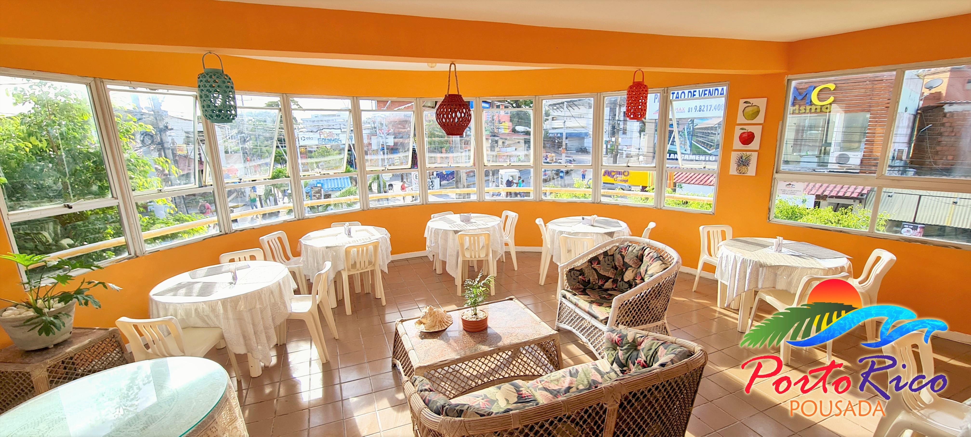 image-housing-carousel
