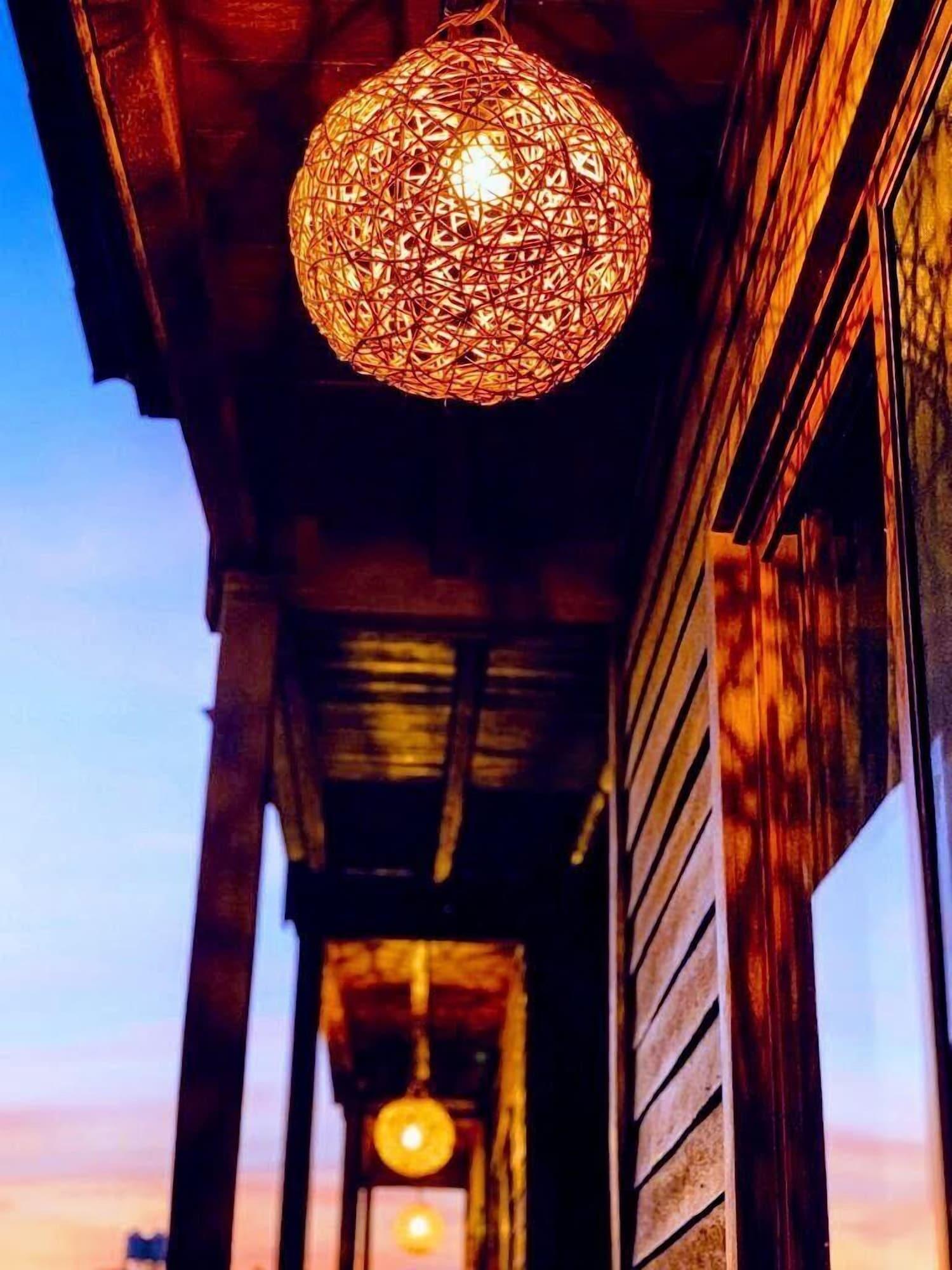 image-housing-carousel