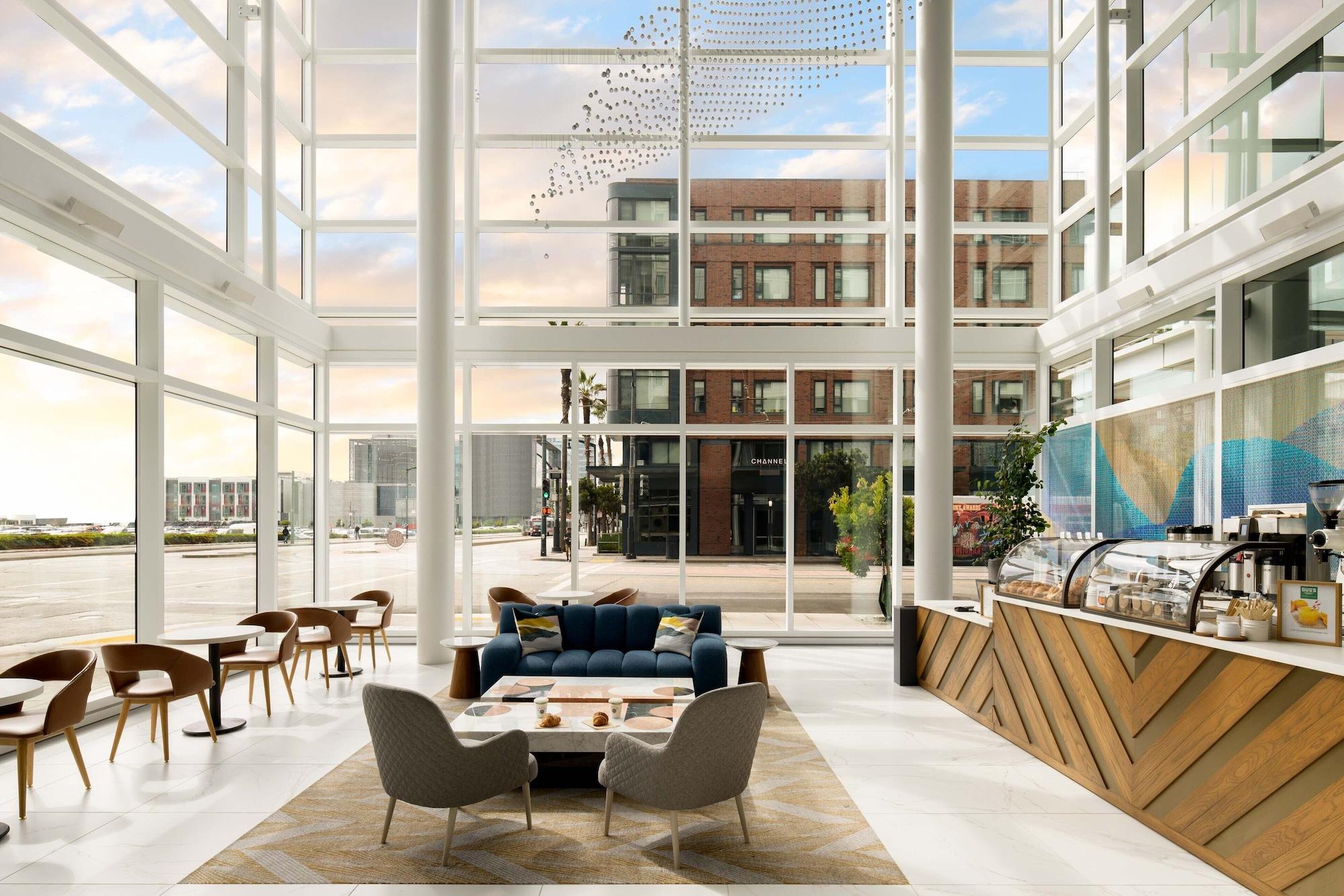image-housing-carousel