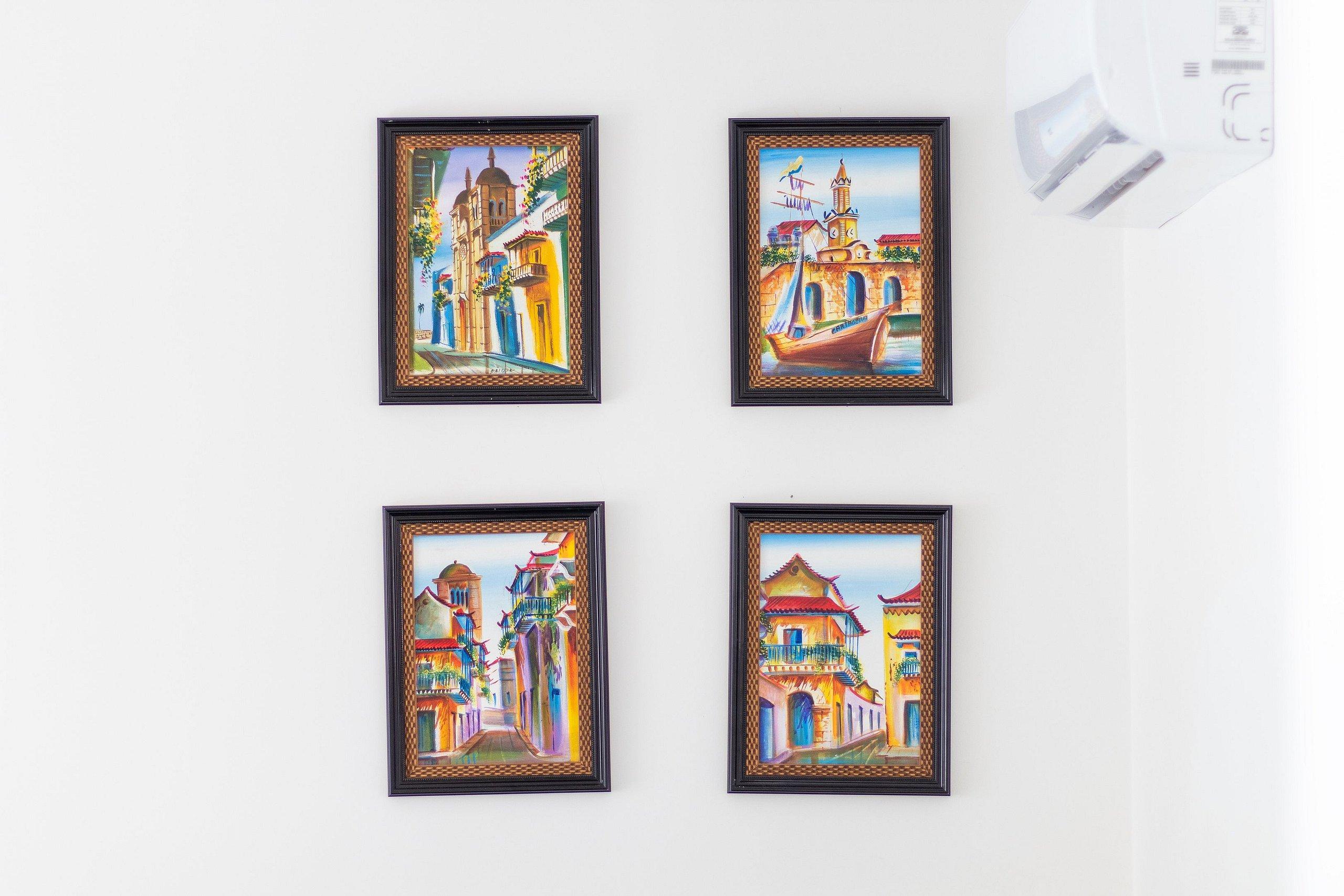 image-housing-carousel