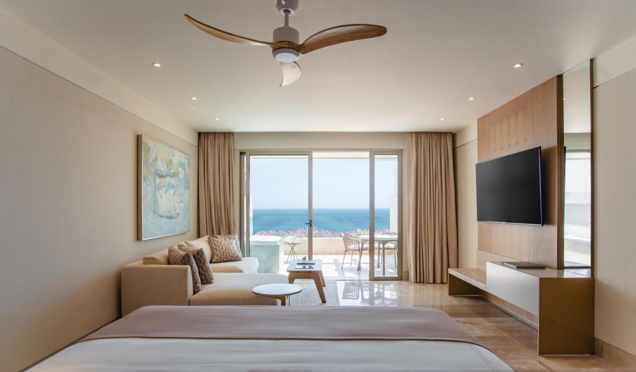 Suite de Lujo con Vista Lateral del Mar