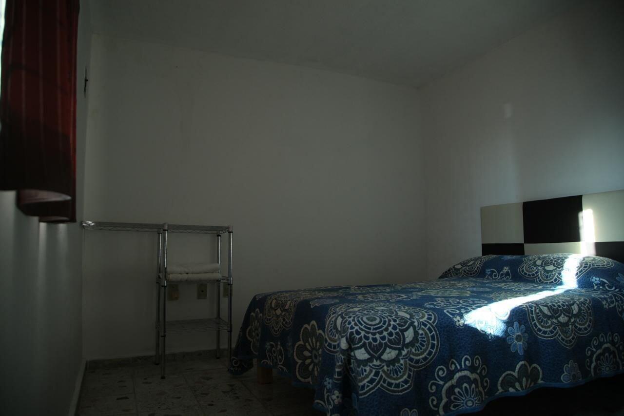 image-housing-carousel