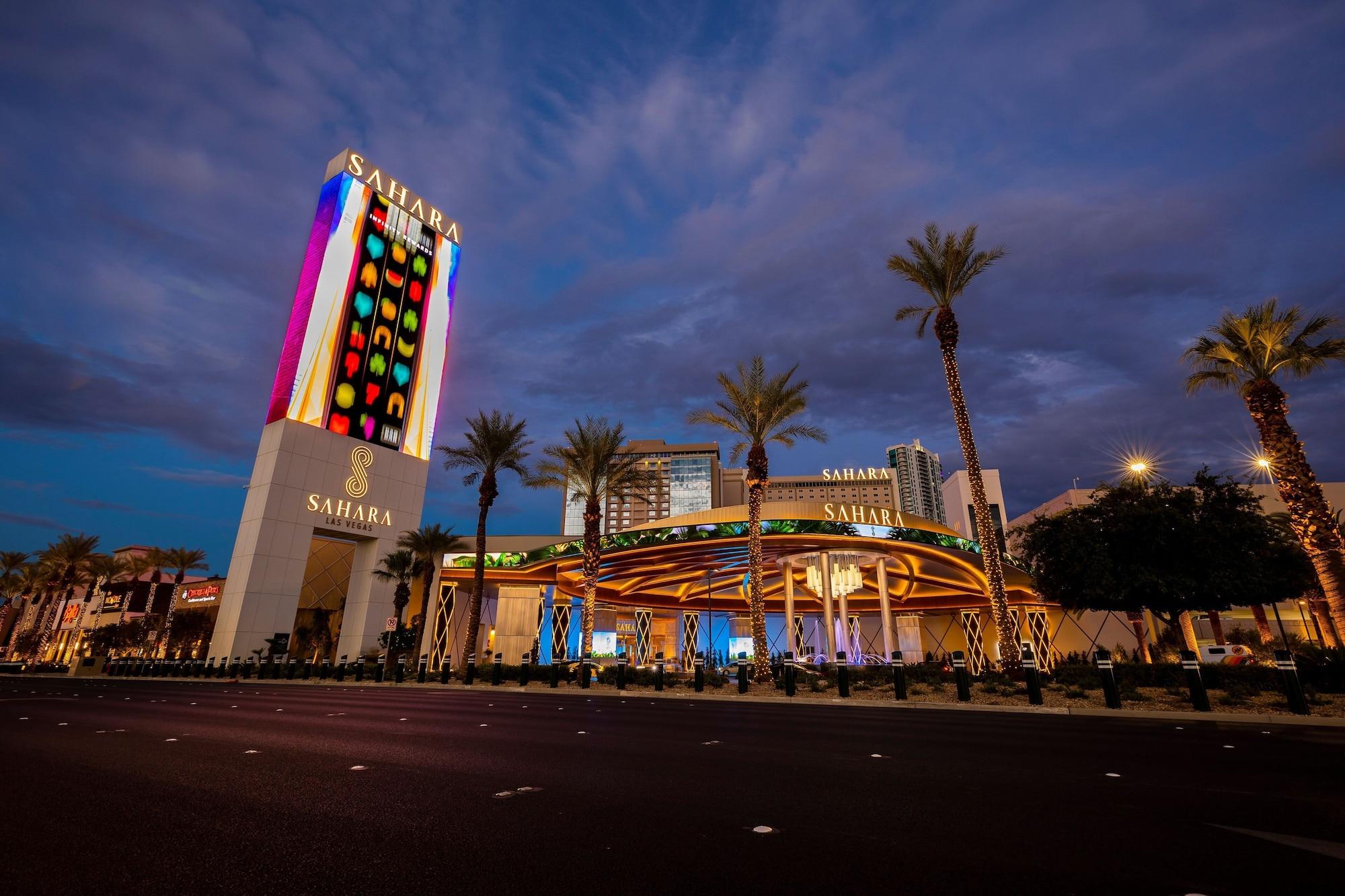 image-housing-carousel