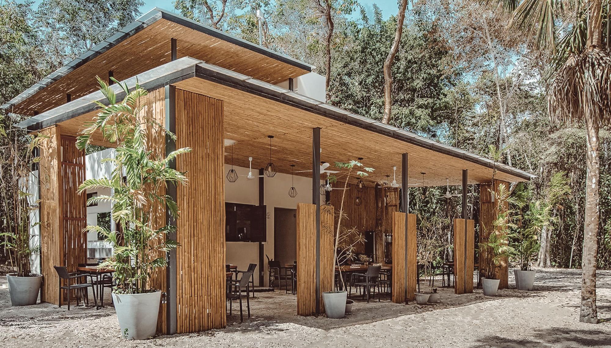 image-housing-carousel