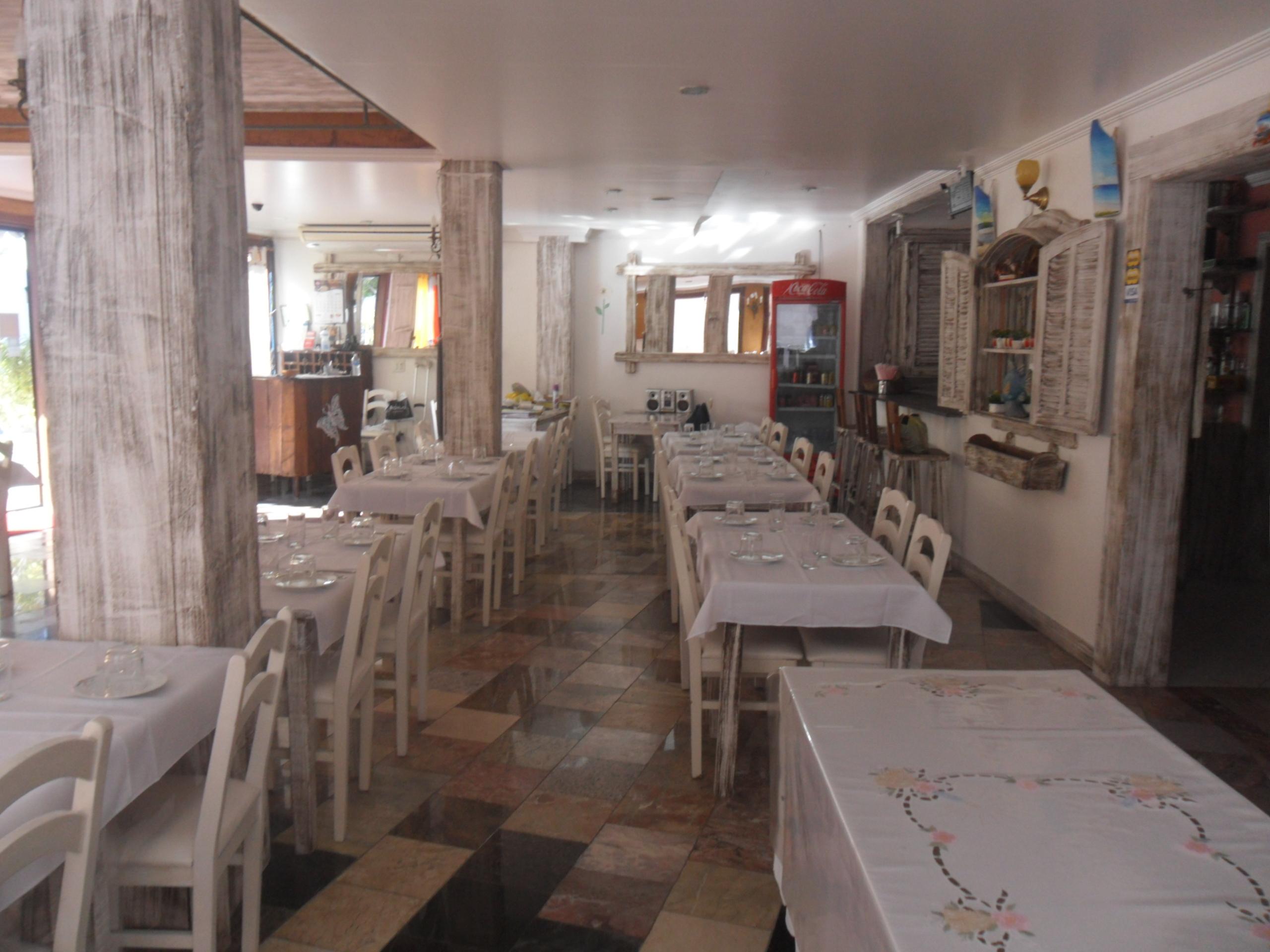 image-housing-carousel