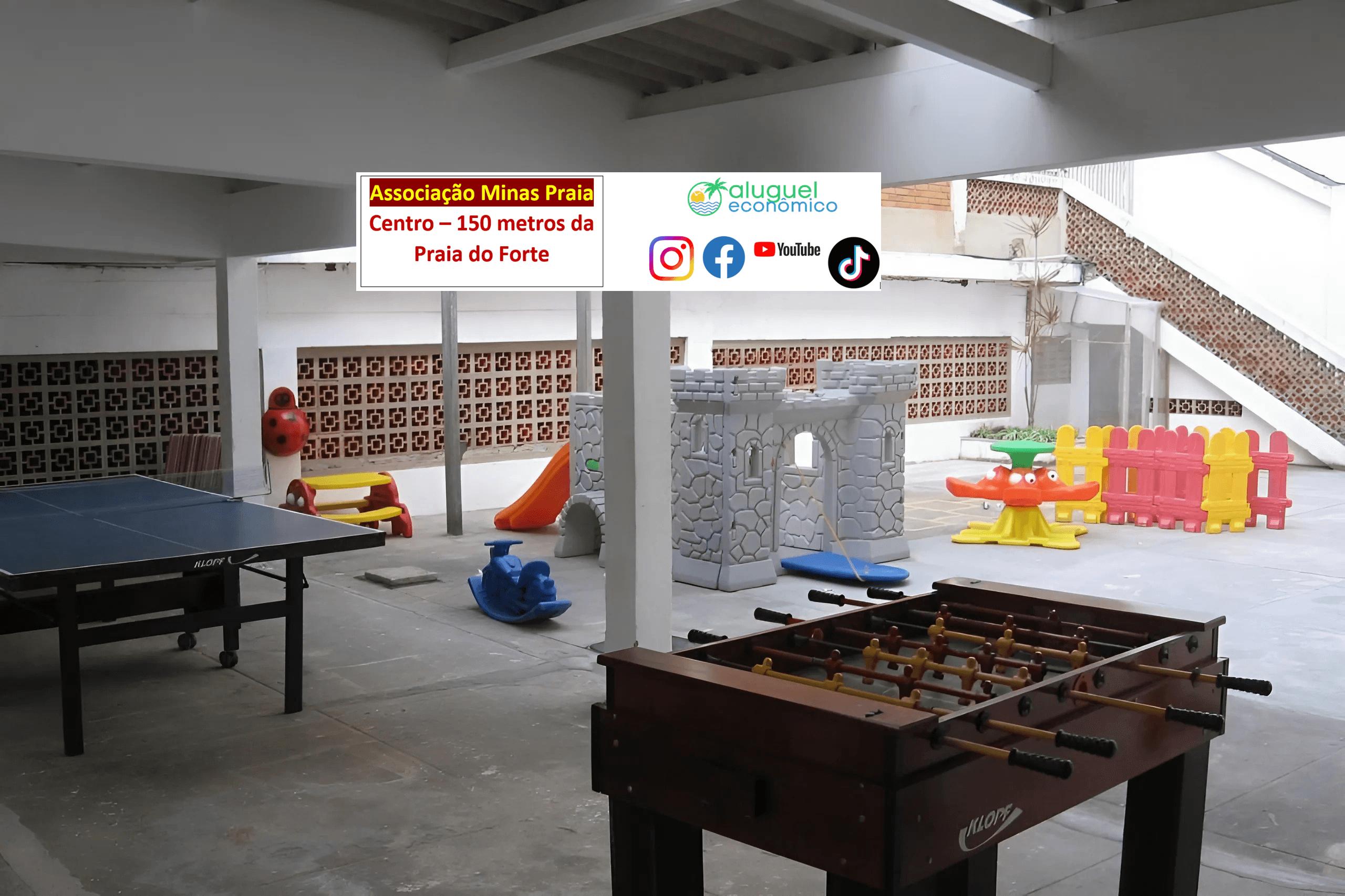 image-housing-carousel