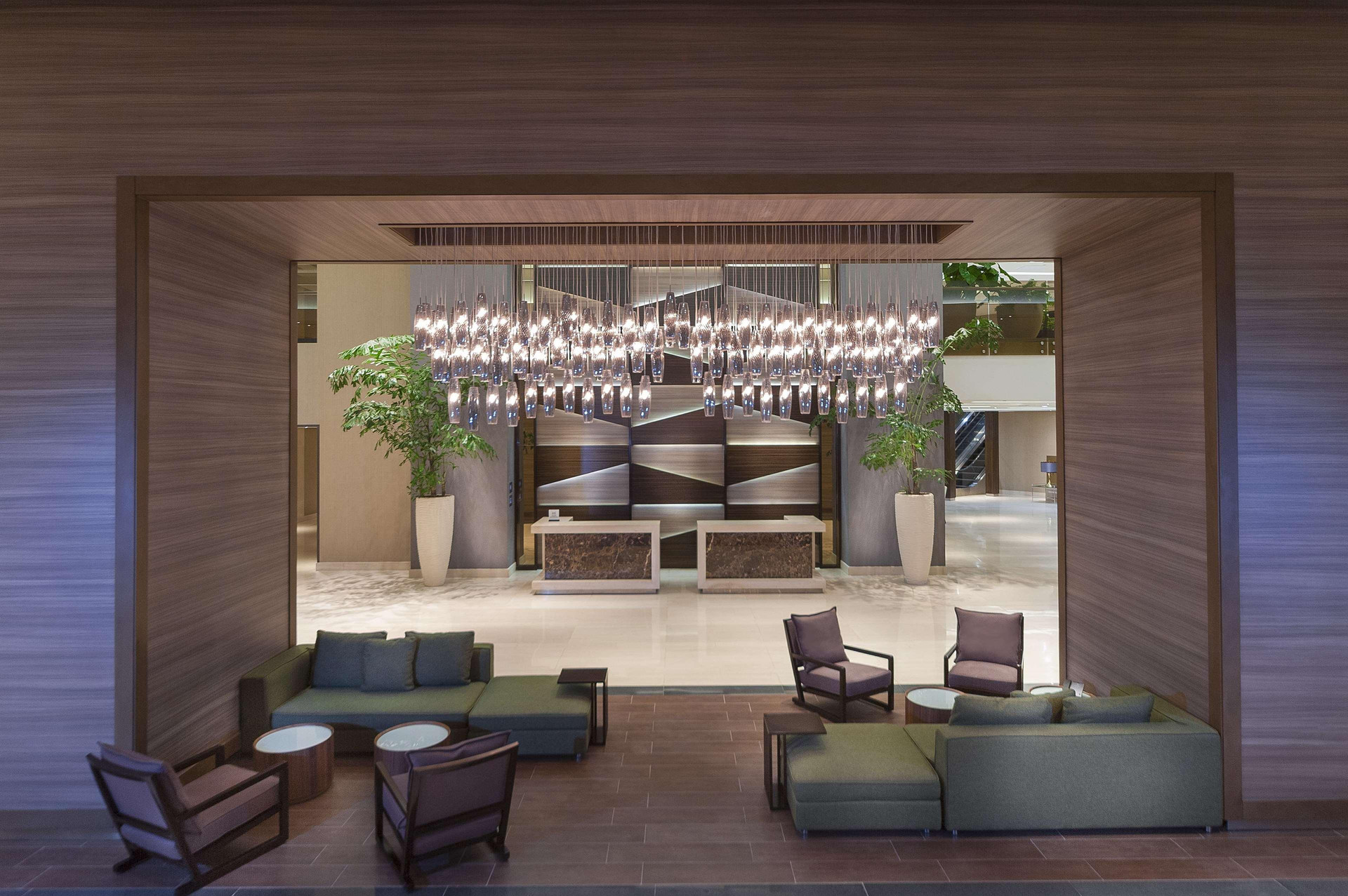 image-housing-carousel
