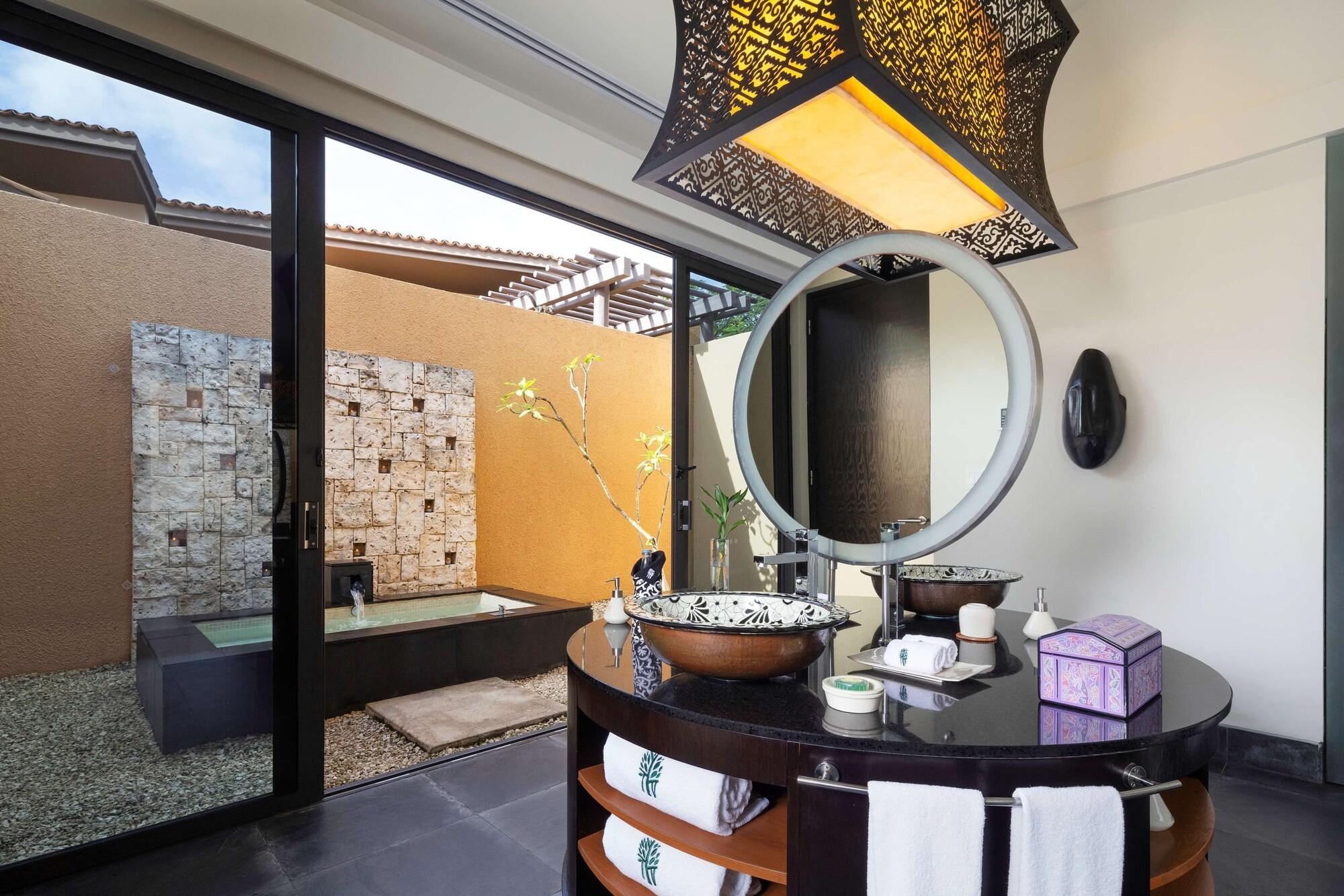 Wellbeing Sanctuary Pool Villa - King