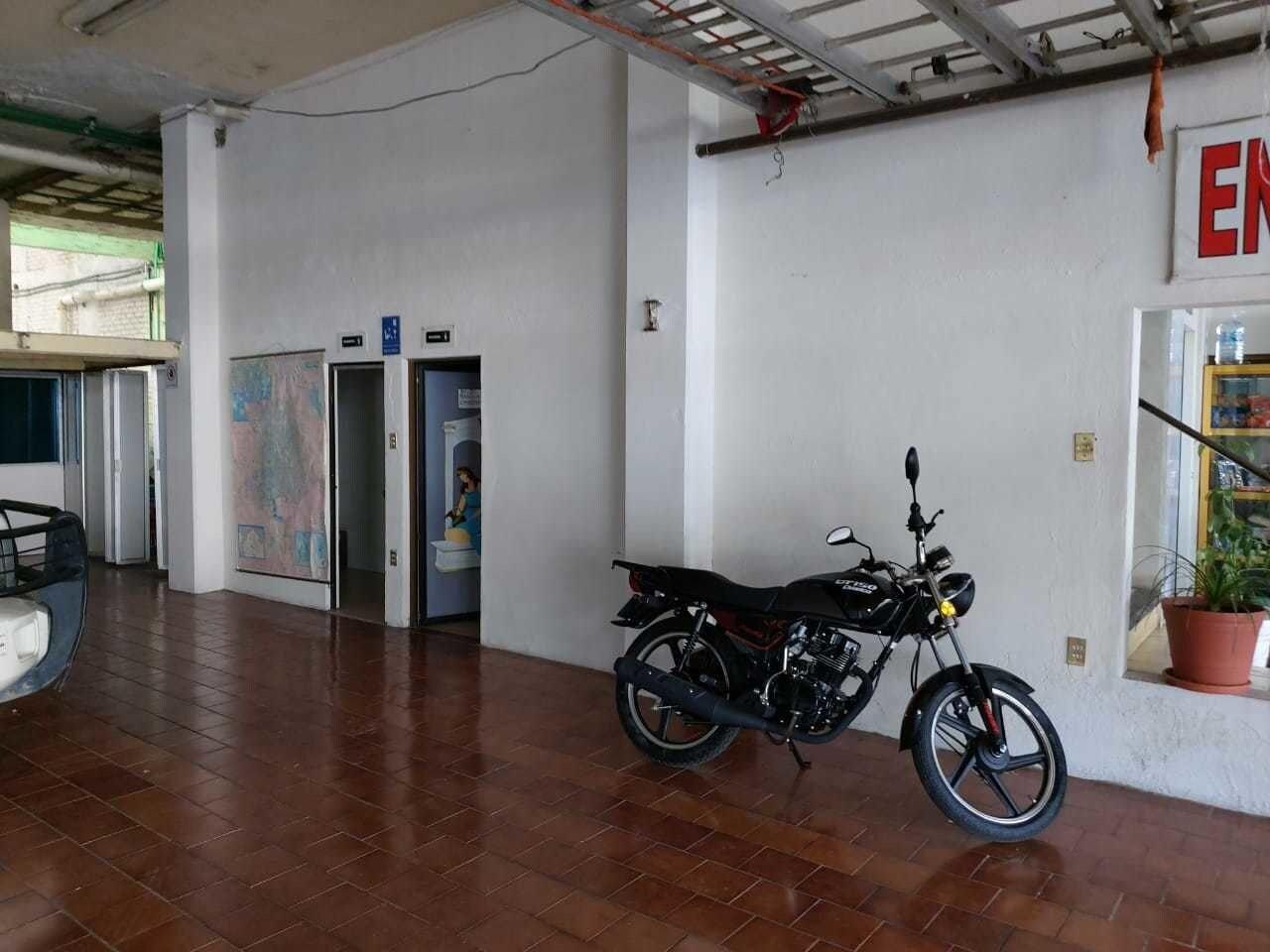 image-housing-carousel
