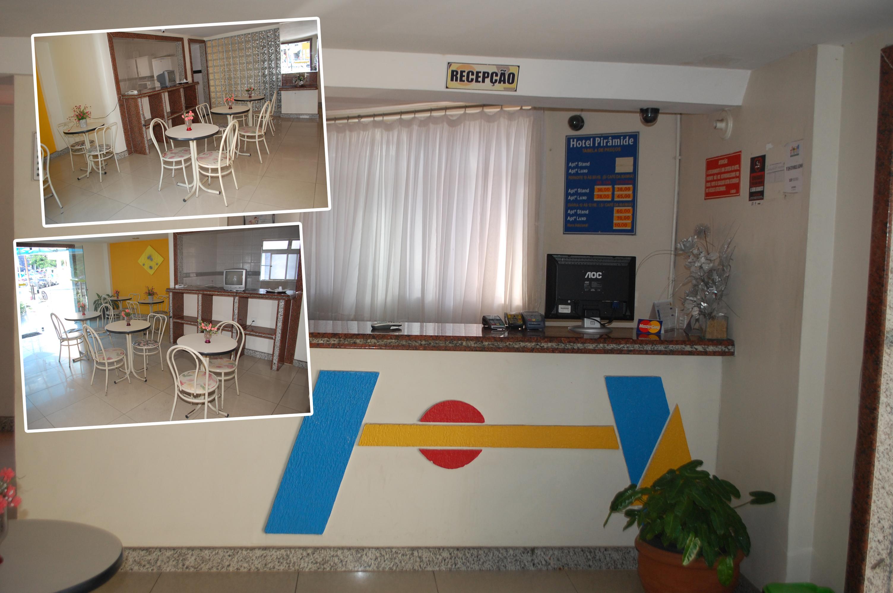 image-housing-carousel