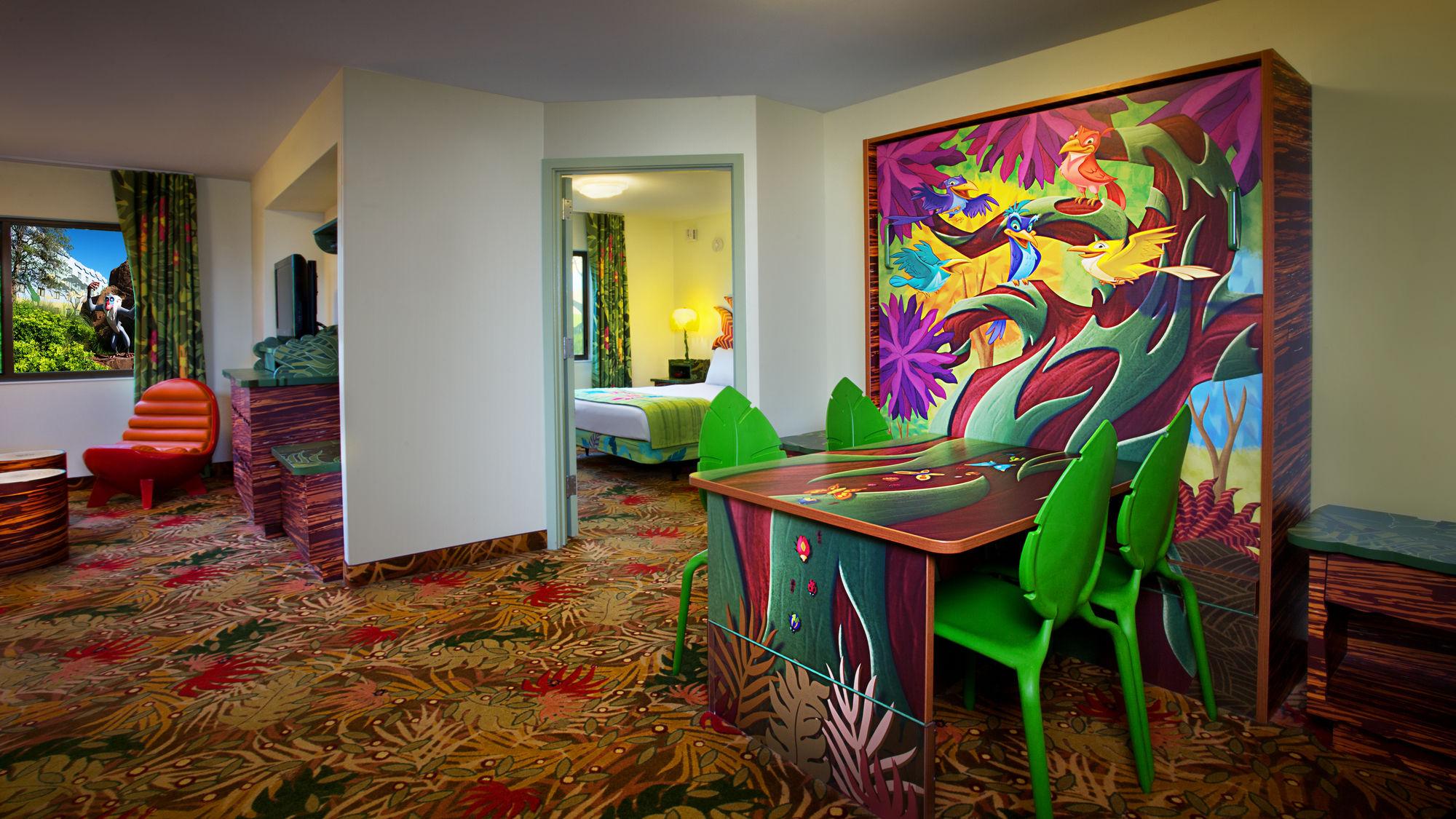 image-housing-carousel