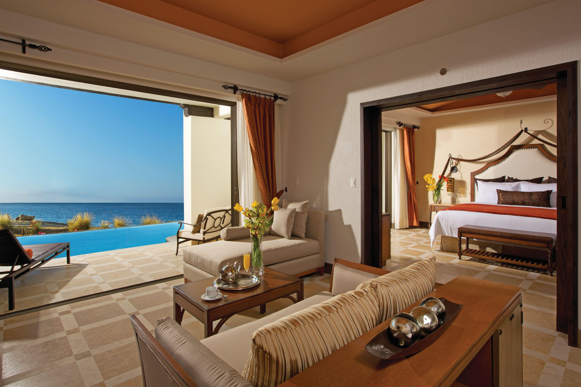 Suite Master con Vista a la Piscina
