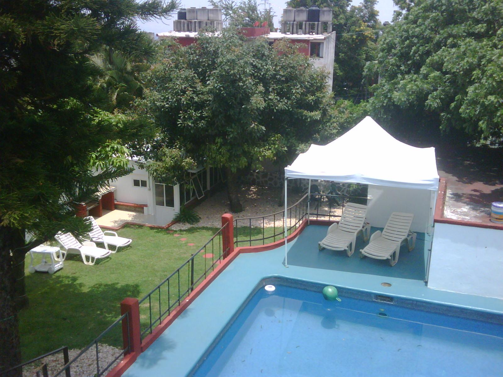 image-housing-carousel