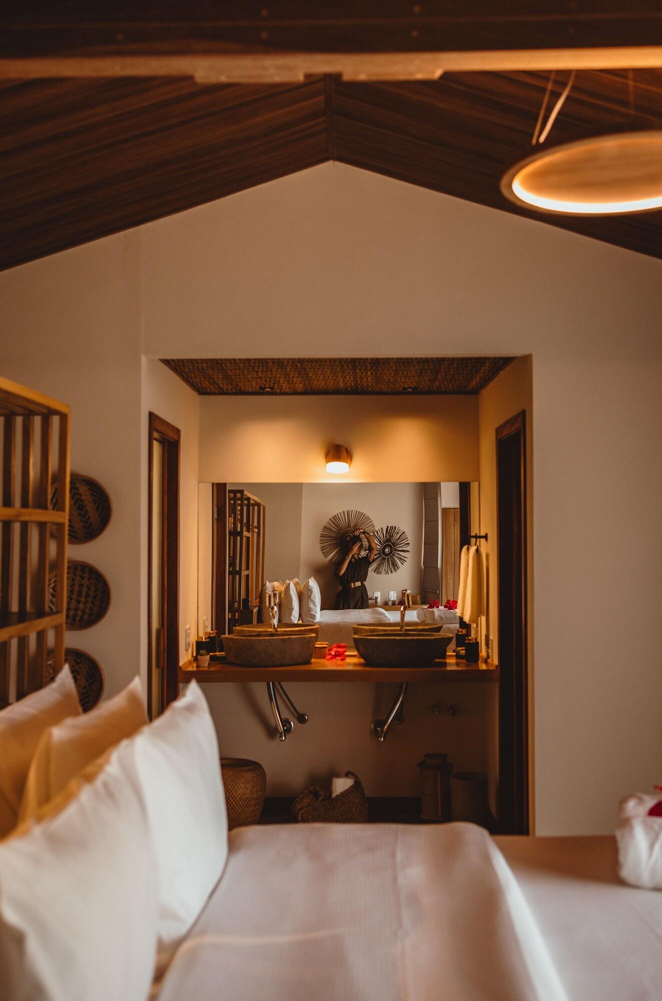 image-housing-carousel